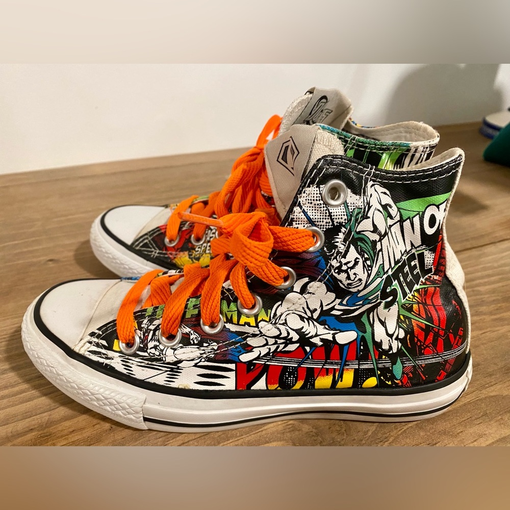 DC Comics x Converse Collaboration Superman High Tops, Men’s 4, Women’s 6